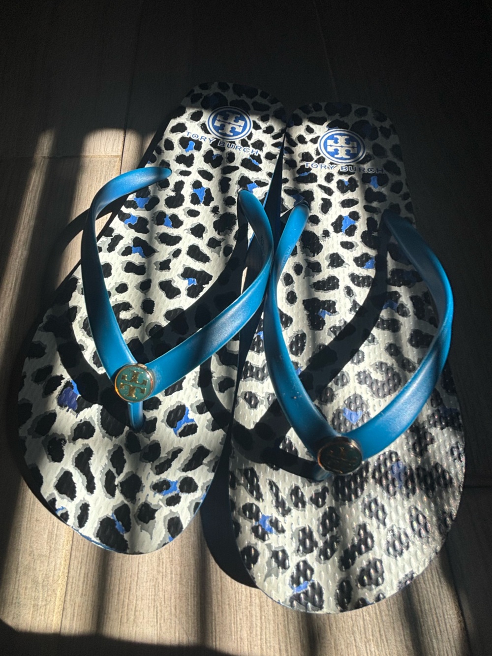 Tory Burch Women’s Black, Blue and White Animal Print Slippers